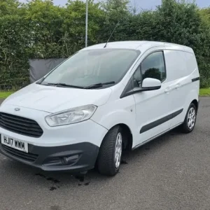 Ford, TRANSIT COURIER, Panel Van, 2017, Manual, 1498 (cc) - Image 3