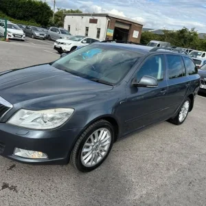 2009 Skoda Octavia 2.0 TDI DSG Estate Diesel - Image 3