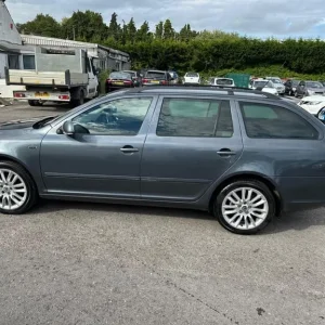 2009 Skoda Octavia 2.0 TDI DSG Estate Diesel - Image 8