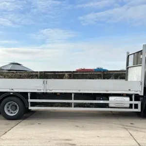 2017 DAF CF65,260 ALLOY DROPSIDE SCAFFOLDING 18 TON EURO-6 U-LEZ DAY CAB - Image 4