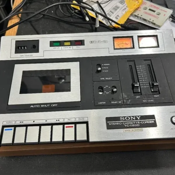 Sony TC-118SD table top tape cassette deck (part working)