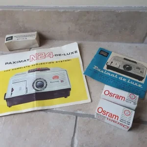 Paximat de Luxe Vintage 35mm Slide Projector plus extras - Image 6