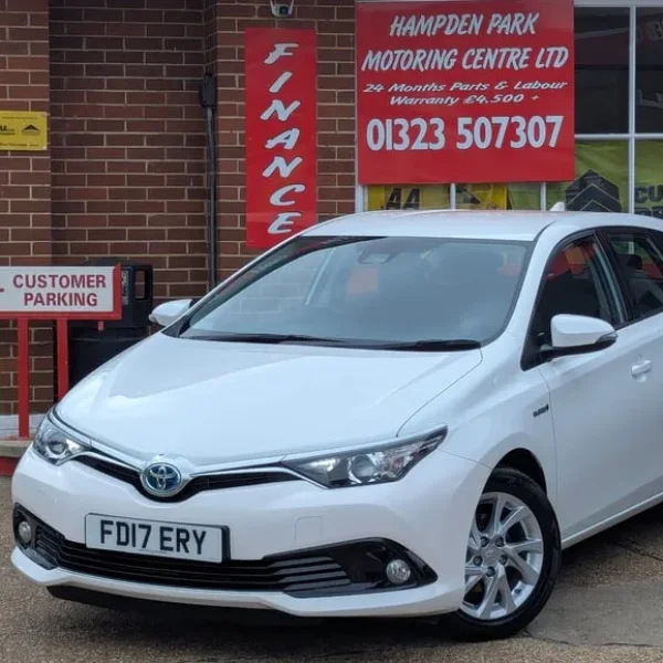 2017 Toyota Auris 1.8 Hybrid Business Edition TSS 5dr CVT**FULL SERVICE Hybrid