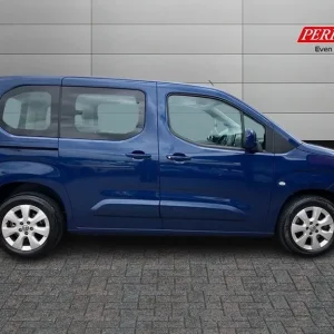 2019 Vauxhall Combo Life 1.5 Turbo D 130 Energy 5dr Auto Estate DIESEL Automatic - Image 3