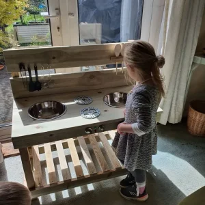 Classic mud kitchen - Image 4