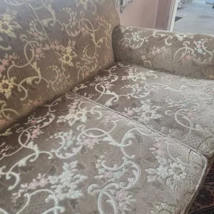 Solid 'Hampton' 3 seater settee - Image 2