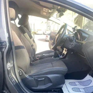 2015 Ford Fiesta 1.25 Zetec Euro 6 5dr HATCHBACK Petrol Manual - Image 8