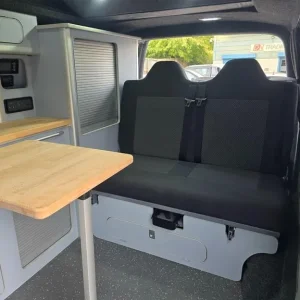 2020 Volkswagen Transporter 2.0 TDI 150 Highline Van 4MOTION PANEL VAN DIESEL Manual - Image 5