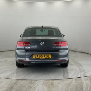 2015 Volkswagen Passat 2.0 TDI BlueMotion Tech GT Saloon 4dr Diesel Manual Euro 6 (s/s) (150 ps) ... - Image 5