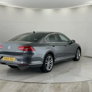 2015 Volkswagen Passat 2.0 TDI BlueMotion Tech GT Saloon 4dr Diesel Manual Euro 6 (s/s) (150 ps) ... - Image 6