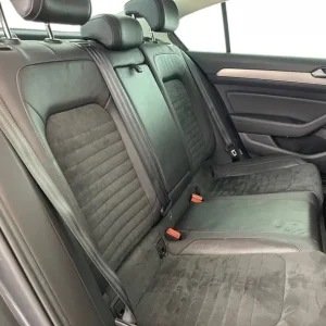 2015 Volkswagen Passat 2.0 TDI BlueMotion Tech GT Saloon 4dr Diesel Manual Euro 6 (s/s) (150 ps) ... - Image 8