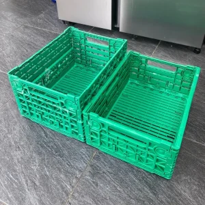 Collapsable stackable storage crates