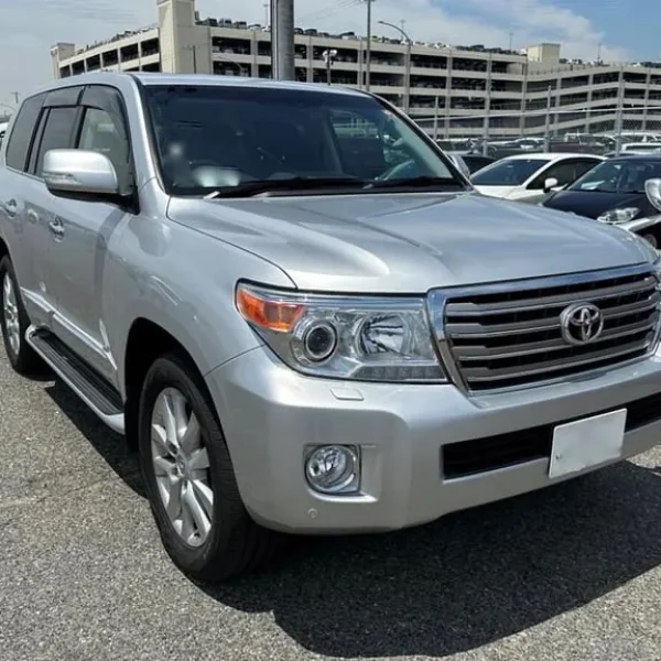 TOYOTA LAND CRUISER AMAZON ZX 4.6 V8 PETROL 2014 24K MILES 1 OWNER FROM NEW