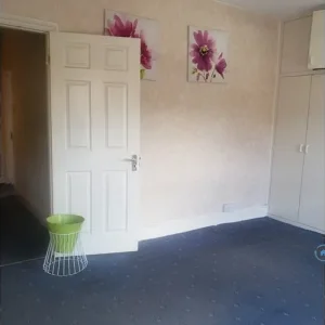 3 bedroom house in Ferrestone Road, Wellingborough, NN8 (3 bed) (#2585645) - Image 5