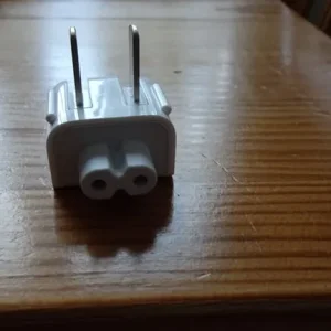 Apple USA 2-pin mains plug and power adapter - Image 3