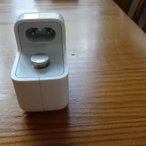 Apple USA 2-pin mains plug and power adapter - Image 5