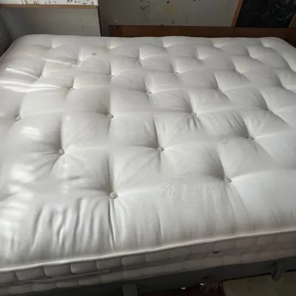 Kingsize Divan light grey bed with storage (Dreams)