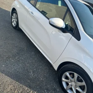 Peugeot, 208, Hatchback, 2015, Manual, 999 (cc), 3 doors - Image 5