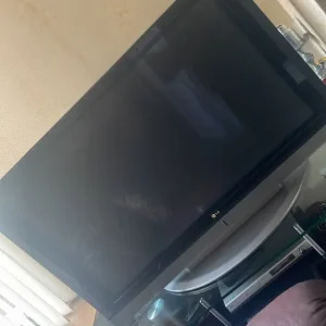 LG 50 inch Tv - Image 2