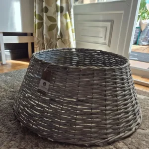 Christmas tree skirt