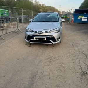 Toyota Avensis 2016 1.6 Diesel Manual 4-door - Image 2
