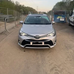 Toyota Avensis 2016 1.6 Diesel Manual 4-door - Image 5