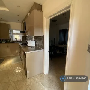 1 bedroom flat in Padnall Road, Romford, RM6 (1 bed) (#2584399) - Image 7