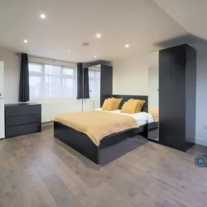 1 bedroom in Sandymount Avenue, Stanmore, HA7 (#2585575) - Image 2