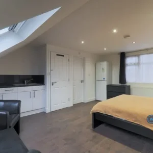 1 bedroom in Sandymount Avenue, Stanmore, HA7 (#2585575) - Image 3