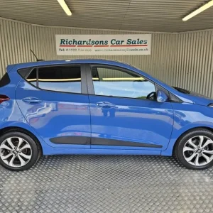 2017 Hyundai i10 1.2 Premium SE Hatchback 5dr Petrol Manual Euro 6 (87 ps) Hatchback Petrol Manual - Image 2