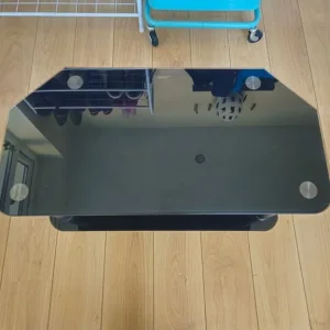 Black glass TV stand - Image 3