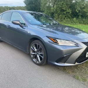 Lexus ES300h F-Sport CVT 2020