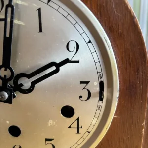 Foreign Westminister Chime Art Deco Mantel Clock With Key. - Image 3