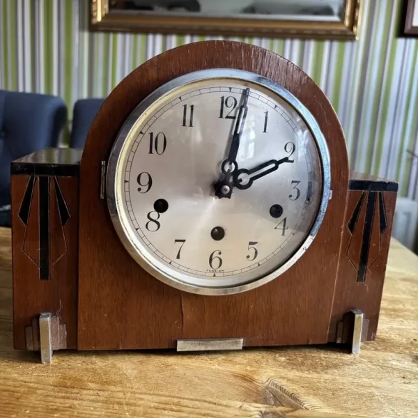Foreign Westminister Chime Art Deco Mantel Clock With Key.