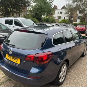 2011 Vauxhall Astra 1.6i 16V SRi 5dr Auto ESTATE Petrol Automatic - Image 2