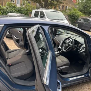 2011 Vauxhall Astra 1.6i 16V SRi 5dr Auto ESTATE Petrol Automatic - Image 7