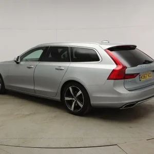 2017 Volvo V90 2.0 D5 PowerPulse R-Design Pro Estate 5dr Diesel Auto AWD Euro 6 (s/s) (235 Estate... - Image 4