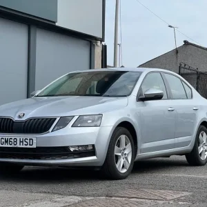 2019 Skoda Octavia 1.0 TSI GPF SE Hatchback 5dr Petrol DSG Euro 6 (s/s) (115 ps) Hatchback Petrol... - Image 2