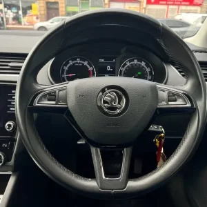 2019 Skoda Octavia 1.0 TSI GPF SE Hatchback 5dr Petrol DSG Euro 6 (s/s) (115 ps) Hatchback Petrol... - Image 8