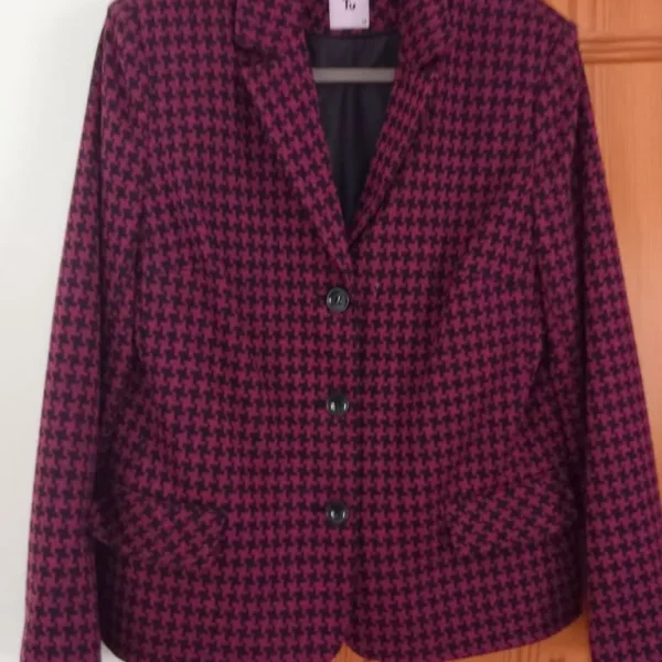 Classic Ladies Jacket - Size 14