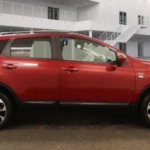 2012 Nissan Qashqai 1.5 dCi n-tec+ 2WD Euro 5 5dr HATCHBACK Diesel Manual - Image 5