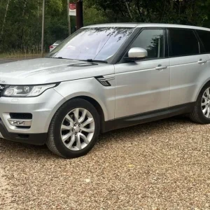 2017 Land Rover Range Rover Sport 2.0 SD4 HSE SUV 5dr Diesel Auto 4WD Euro 6 (s/s) (240 ps) ESTAT... - Image 2