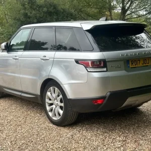 2017 Land Rover Range Rover Sport 2.0 SD4 HSE SUV 5dr Diesel Auto 4WD Euro 6 (s/s) (240 ps) ESTAT... - Image 4