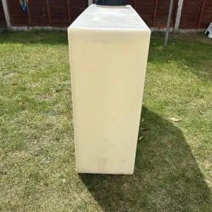 250 Litre Upright Standing Baffled Water Tank - Image 4