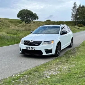 2016 Skoda Octavia 2.0 TFSI vRS DSG Euro 6 (s/s) 5dr (SNav) ESTATE Petrol Automatic - Image 3