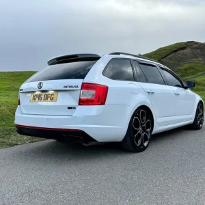 2016 Skoda Octavia 2.0 TFSI vRS DSG Euro 6 (s/s) 5dr (SNav) ESTATE Petrol Automatic - Image 6