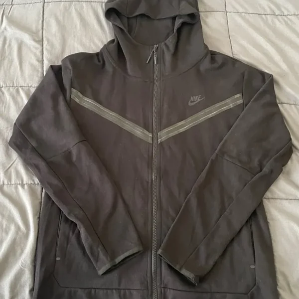 Nike Tech Tracksuit