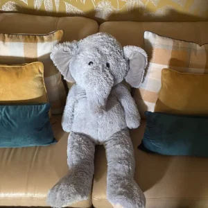 Giant stuffed elephant toy - Image 2