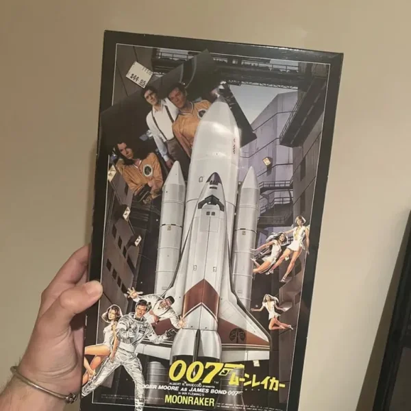 James Bond 007 Doyusha Moonraker Model Kit Sealed