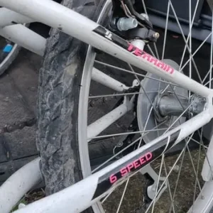 Kids bike in white and pink.. NOW GONE!!!! - Image 3